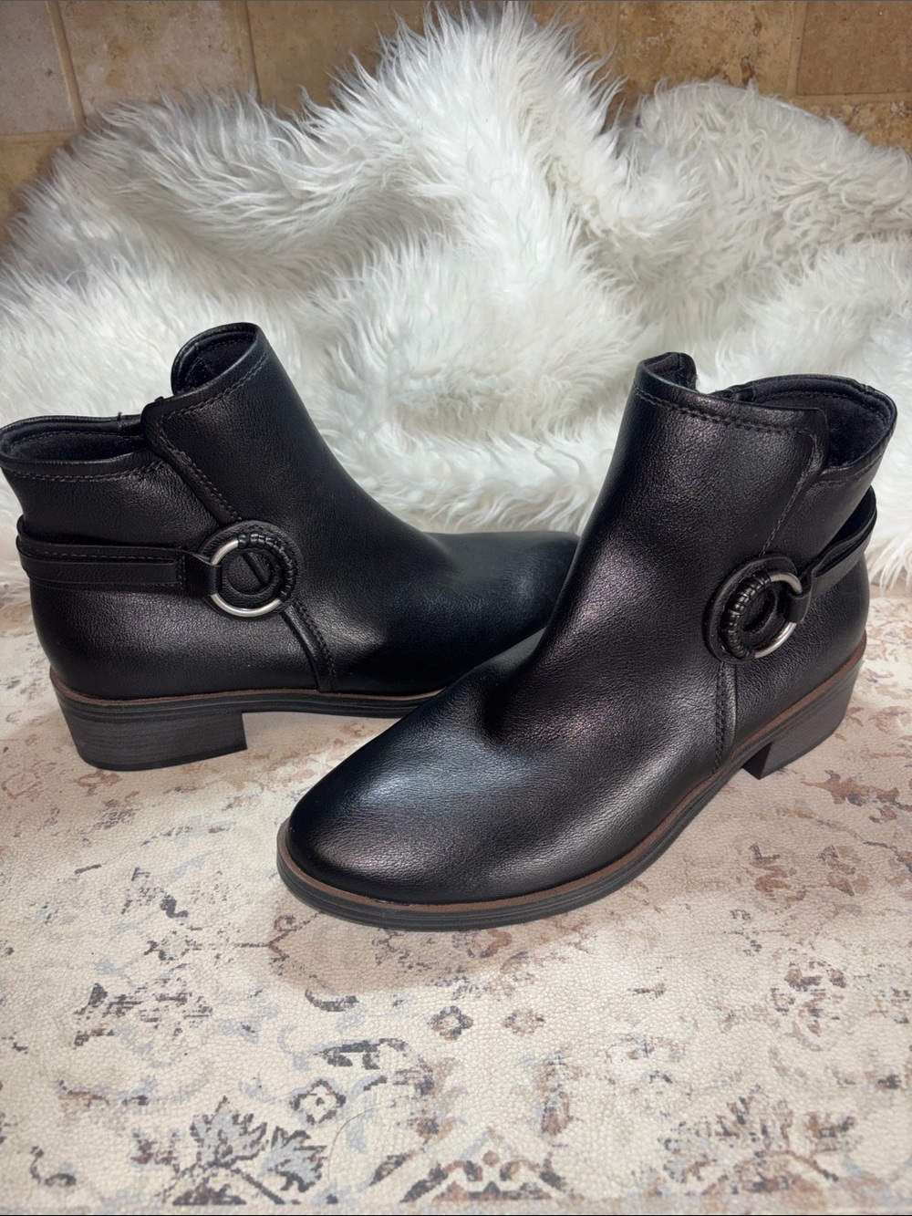 BareTraps Classic Maddy Black Booties Boots Women’s Size 6.5 New